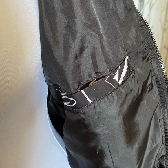 BERSHKA Graffiti-tagging design bomber jacket - Picture 5 of 6